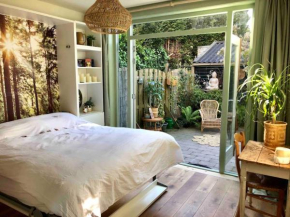 Unique Secret Garden City Apartment